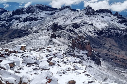 Nairobi: 6-Day Mount Kenya Climb via Chogoria Route