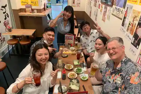 大阪ナイトウォーク：梅田のグルメとパブを発見