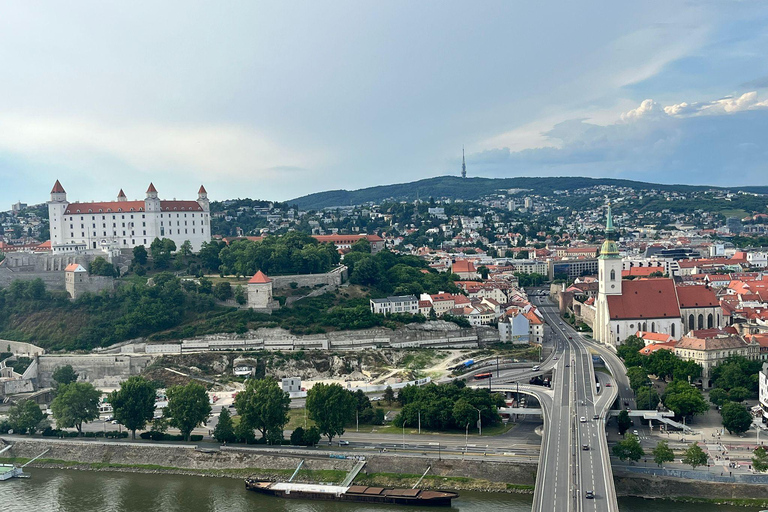 Bratislava: Old Town & UFO Bridge Evening Walking Tour