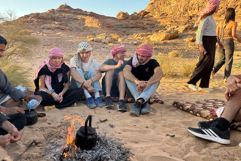 Wadi Rum: 4-Hour Jeep Tour with 1-Night Desert Camp & Meals