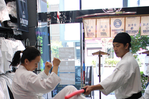 Tokyo: Karate Experience with Former All-Japan Champion PRIVATE Karate Session with Karate Gi(uniform)