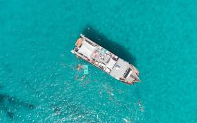Formentera: Crystal Waters Cruise with Snorkeling and Lunch