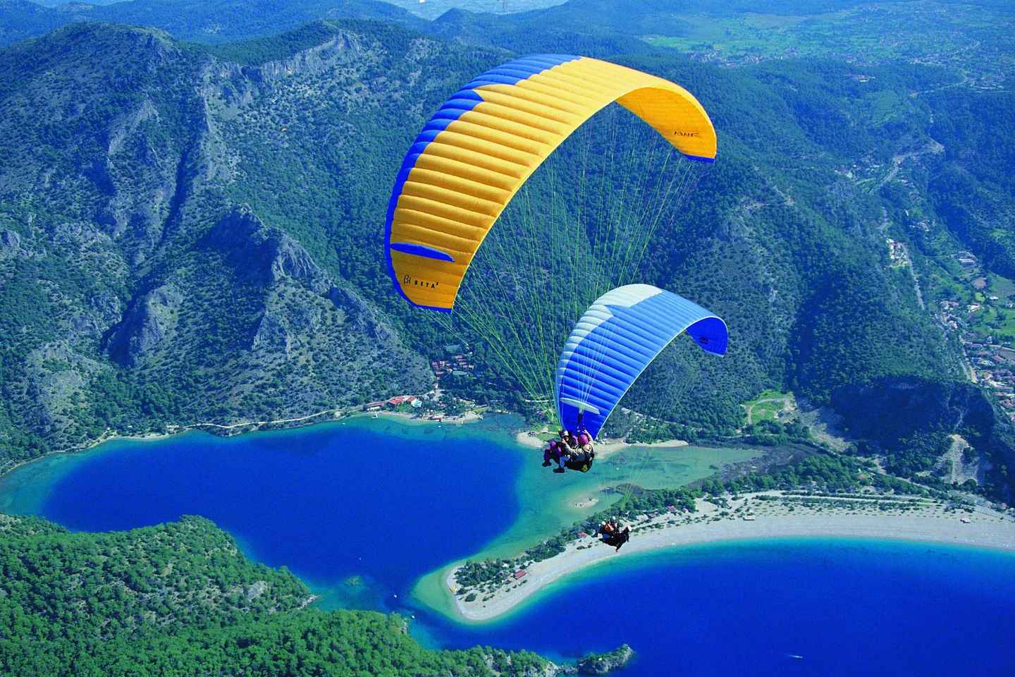 Alanya: Tandem Paragliding SkyDiving With Pick-up & Drop-off