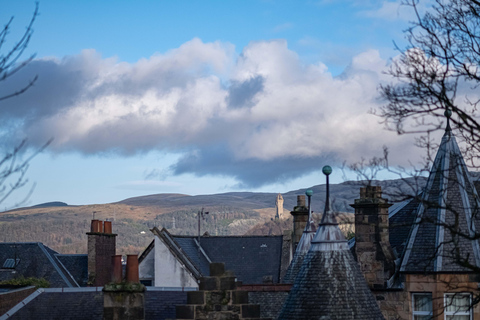 Edinburgh: Day Trip to Stirling by Train with Castle Admission Edinburgh: Train Excursion to Stirling with Castle Admission Included