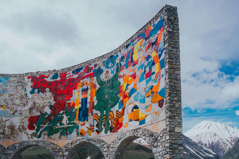 Kazbegi Day Tour from Tbilisi with Local Tastings