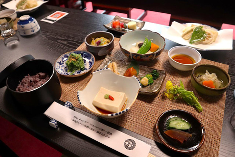 Nara: Enjoy Shoryakuji Temple, the birthplace of sake