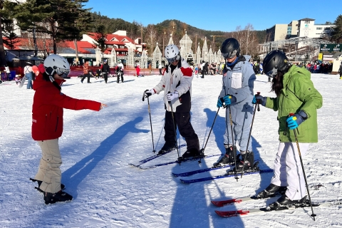 Seoul: Yongpyong Ski Resort Tour mit optionalem SkipaketTransfers mit vollem Skipaket