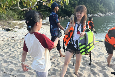 Penang: Sharing Monkey Beach Route Sunset Cruise