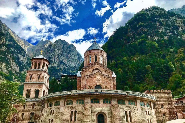 From Kutaisi: 2-Day Kazbegi, Dariali Valley, & Gergeti Tour