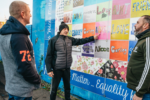 Belfast: tour privado de 1,5 horas por los murales de la ciudad