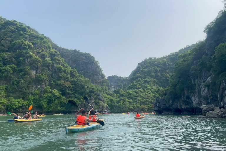 2-tägige Ha Long Bay Island Cruise Tour mit einem 3-Sterne-Kreuzfahrtschiff