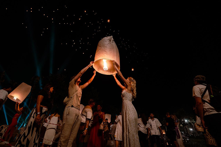 Chiang Mai: Himmelslaternenfest Ticket mit Abendessen