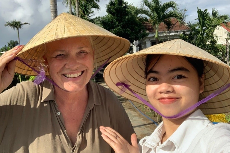 Hoi An/DaNang : Cours de cuisine végétarienne et tour en bateau à corbeillePetit groupe Départ de Da Nang Retour Da Nang