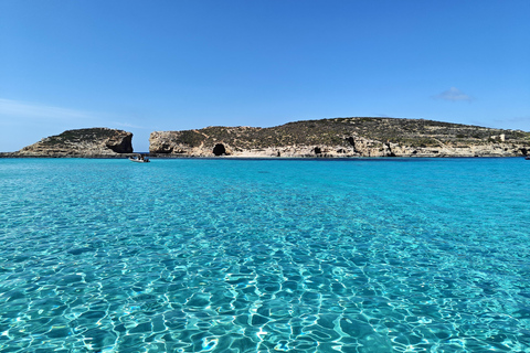 Private Comino Sunset Cruise with Food & Wine Options