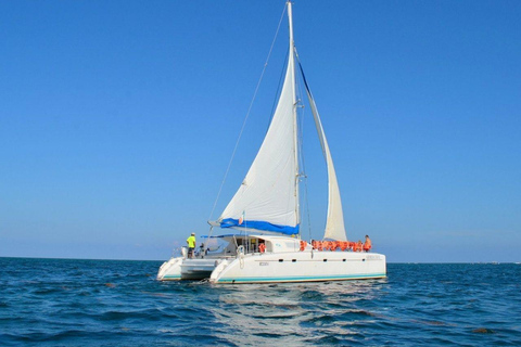 Cancun: Isla Mujeres Full-day tour in Catamaran with snorkelTour from Playa del Carmen