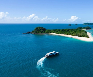 Cairns: Frankland Islands Great Barrier Reef Tour