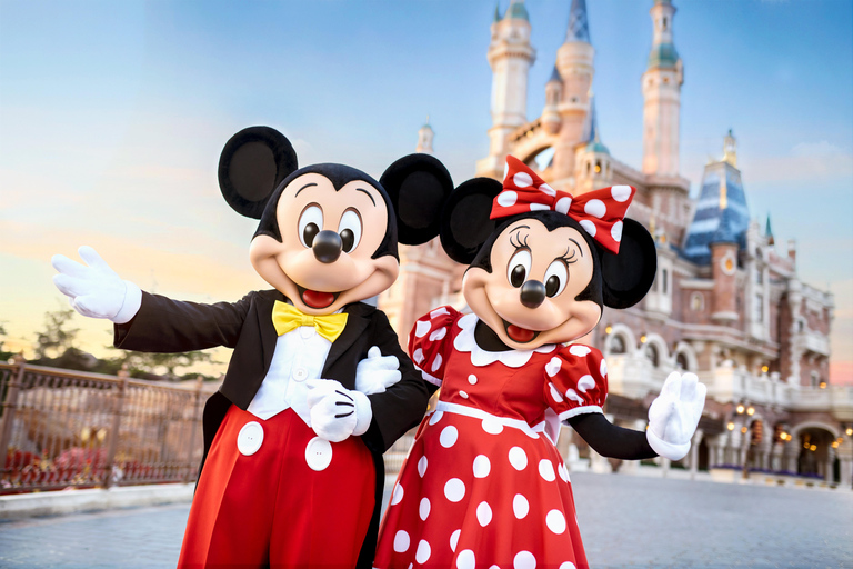Shanghai Disneyland 1-Day Ticket + Premier Access Set 1-Day Ticket + Premier Access Adventure Set of 6