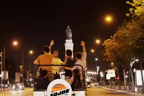 LISBON BY NIGHT in a Vintage Jeep with FOOD & DRINK Tastings