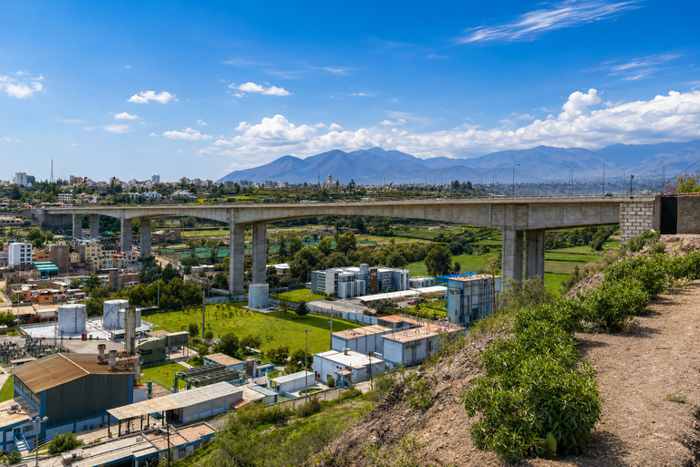 Arequipa: 4-Hour Panoramic City Bus Tour with Volcano Views