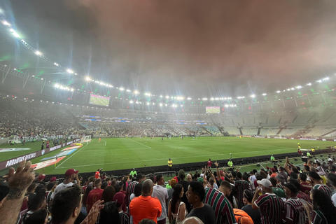 Rio de Janeiro: Biglietto e bevanda per la partita allo stadio Maracanã