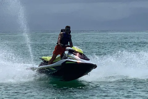Destin: Waverunner Rental with Crab Island Access