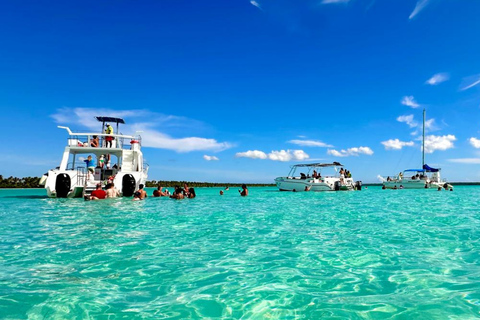 Punta Cana: Saona Island Paradise Catamaran Sightseeing Tour with Lunch and Drinks Punta Cana: Macao Beach and Local Dominican Experience