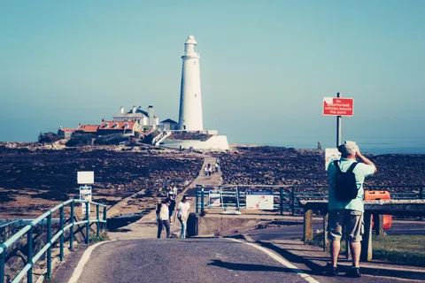 De Newcastle al Mundo de Vera: Un tour privado por la costa