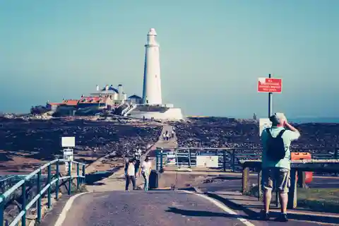 De Newcastle ao Mundo de Vera: Um tour particular pela costa
