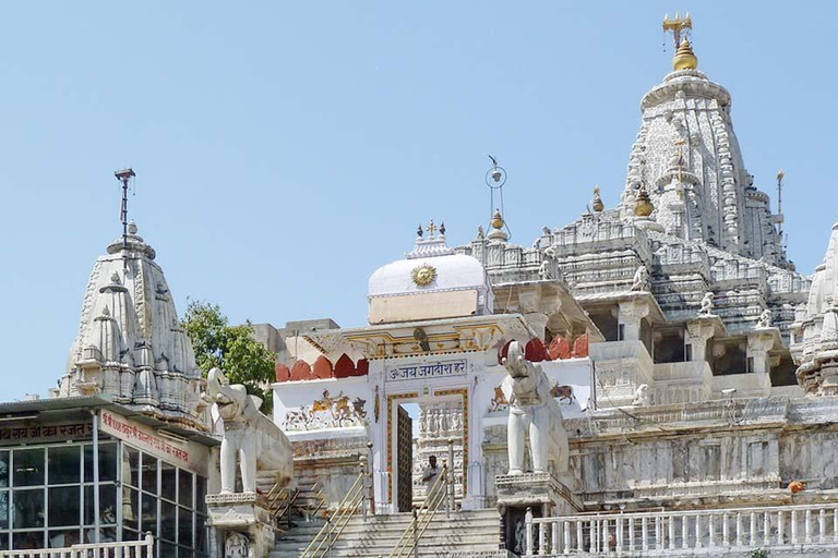 Udaipur : visite touristique privée d&#039;une jounée avec un guide touristique