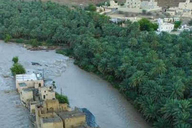 From Muscat: Rustaq Trenches, Nakal Fort & Hujrat AlShaikh