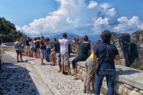 La visite des Meteora Highlights en anglais ou en espagnolVisite de groupe partagée en espagnol au départ de la station Kalabaka
