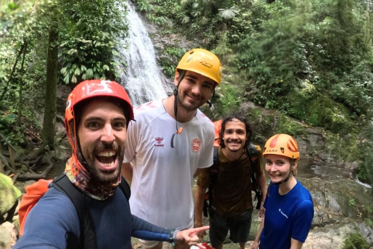 Santa Marta & Minca: Jungle Hike and Waterfall Rappelling