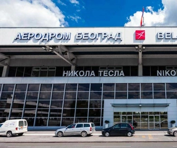 Belgrade: Bus Transfer Between Airport and Slavija Square
