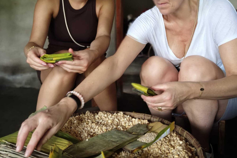 Yogyakarta: Kulon Progo Village Cycling Tour with Snacks