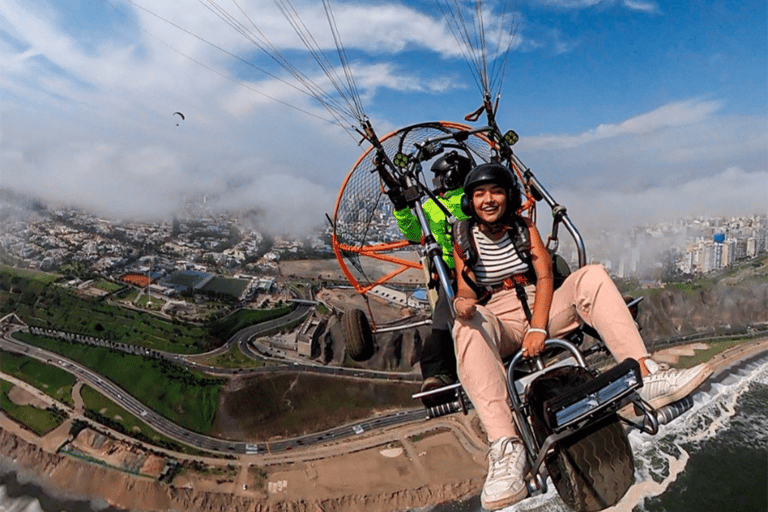 Lima: Costa Verde Paragliding Paratrike for First-Timers