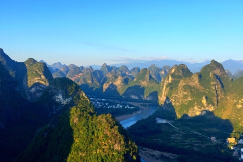 Yangshuo: Senderismo, Rafting y Ciclismo Tour Privado Todo Incluidotour guiado en inglés