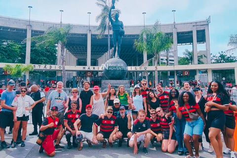 PARTIDO DE FÚTBOL EN EL RÍO MARACANÁ CON TICKET DE ENTRADA Y TRANSPORTE