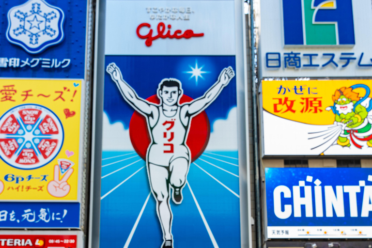 Private Daytime Photoshoot Experience in Osaka (Dotombori) Private Daytime Photoshoot Experience in Osaka (4 hrs)