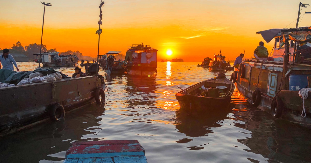 Can Tho: Cai Rang Floating Market Sunrise Tour | GetYourGuide