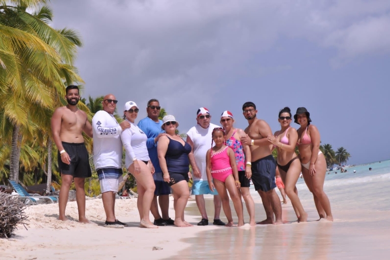 Tagestour zur Insel Saona + Mittagessen + Open Bar ab Punta CanaSaona Tour mit Abholung von Hotels & Airbnb's in Cap Cana