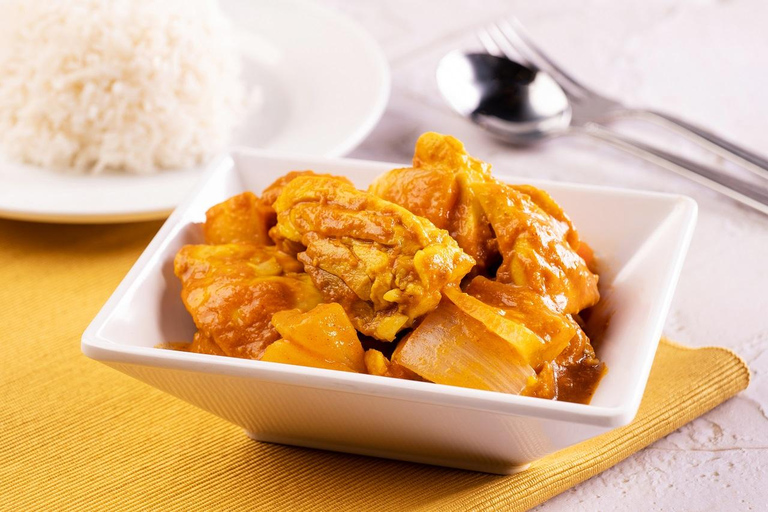 Hong Kong: ticket de acceso a Ocean Park + menú indio superiorTicket de entrada a Ocean Park + menú superior (OSTK0425)