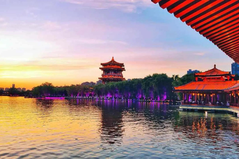 Xi'an: "Poet Immortal" NPC Guided Tour at Tang Paradise