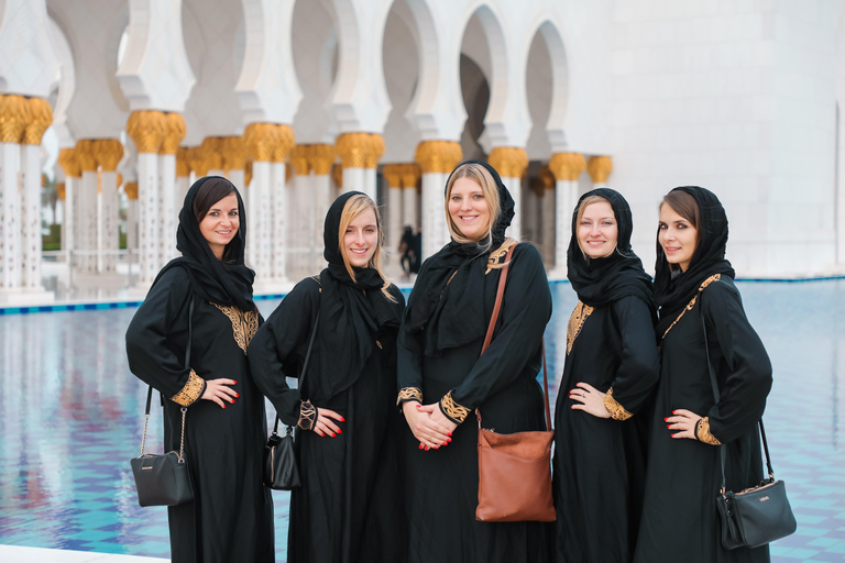 From Dubai: Sheikh Grand Zayed Mosque & Ferrari World Entry Shared Tour