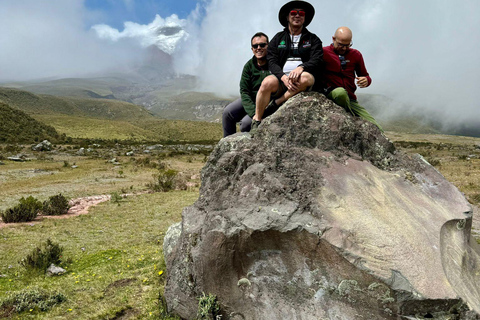 From Quito: Explore Cotopaxi and Baños in one day