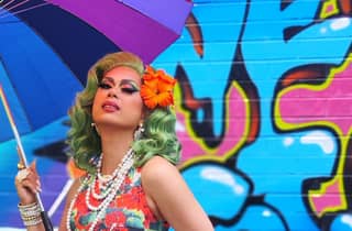 Hamburg St. Georg: City tour with Drag Queen Ligaya d`Vera in English