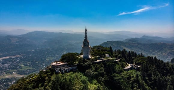 Kandy: Tagesausflug nach Ambuluwawa mit TukTuk und ortskundigem Guide