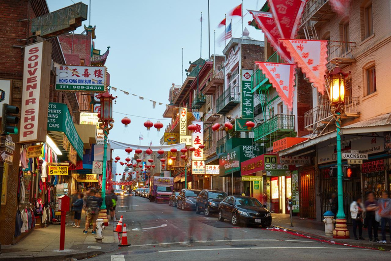 San Francisco Chinatown: A Cultural Walking Adventure French Guided Tour