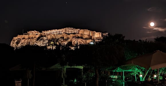Athens at Night Enchanting Walking Tour and Dinner Delights