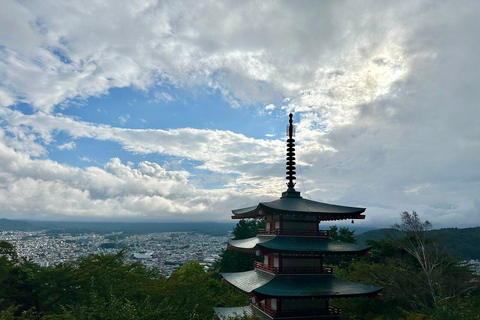 Von Tokio aus: Exklusive Mount Fuji &amp; Hakone Tagestour in EngBerg Fuji und Hakone: Geführte Tour