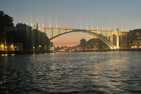 Porto: Charming Sailboat Cruise Sunset